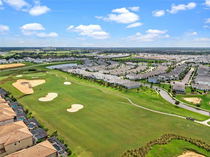 Image No.61-8 Bed House for sale