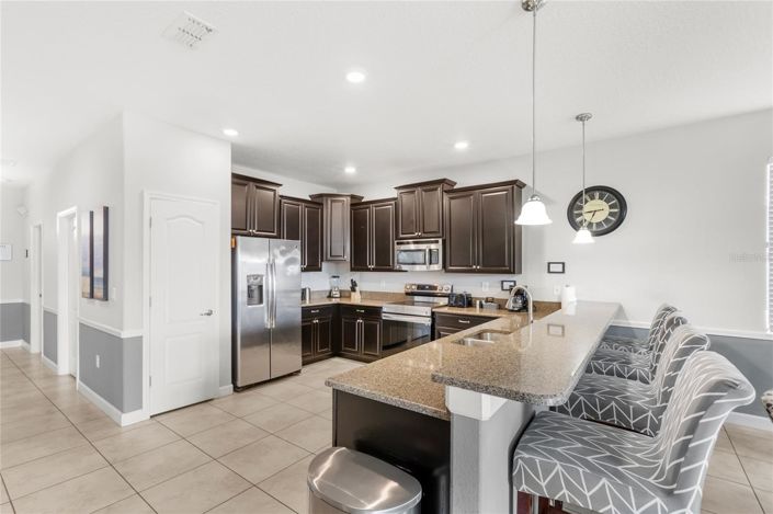 Image No.9-8 Bed House for sale