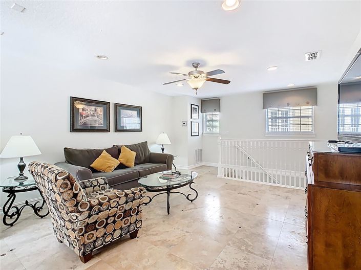 Image No.38-4 Bed House for sale