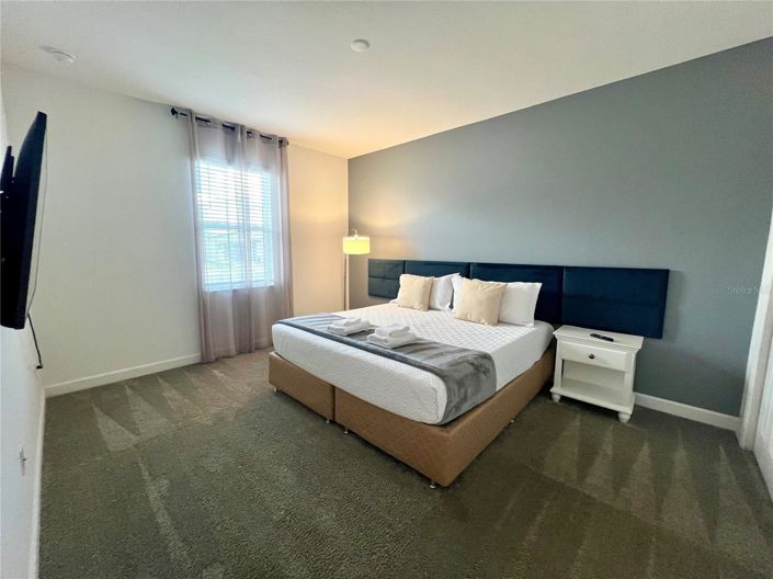 Image No.16-6 Bed House for sale