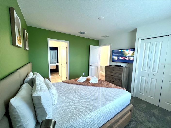 Image No.23-6 Bed House for sale