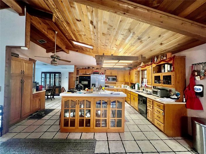 Image No.12-5 Bed House for sale