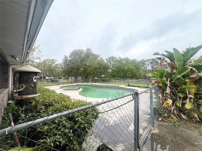 Image No.38-5 Bed House for sale