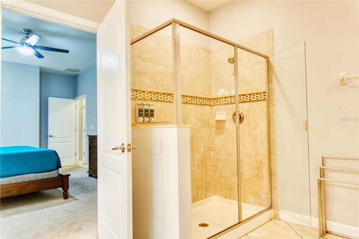 Image No.13-8 Bed House for sale