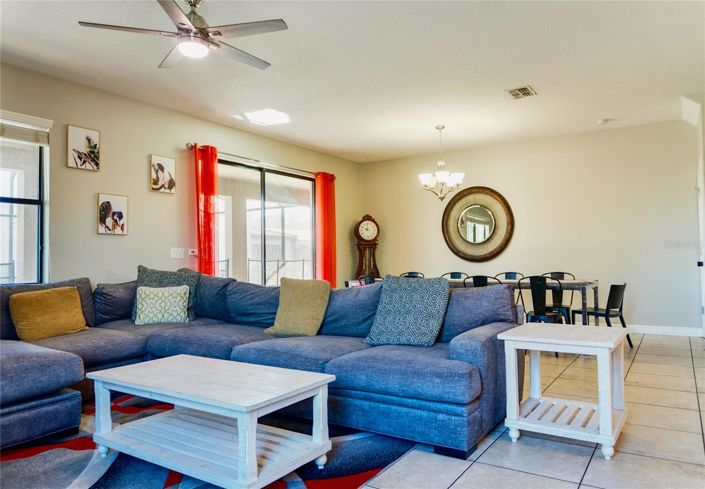 Image No.5-8 Bed House for sale