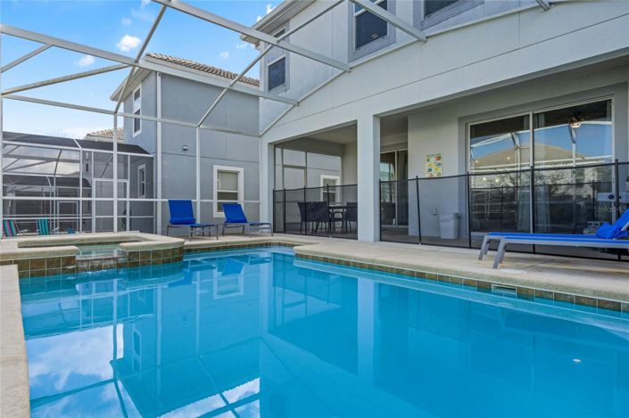 Image No.44-6 Bed House for sale