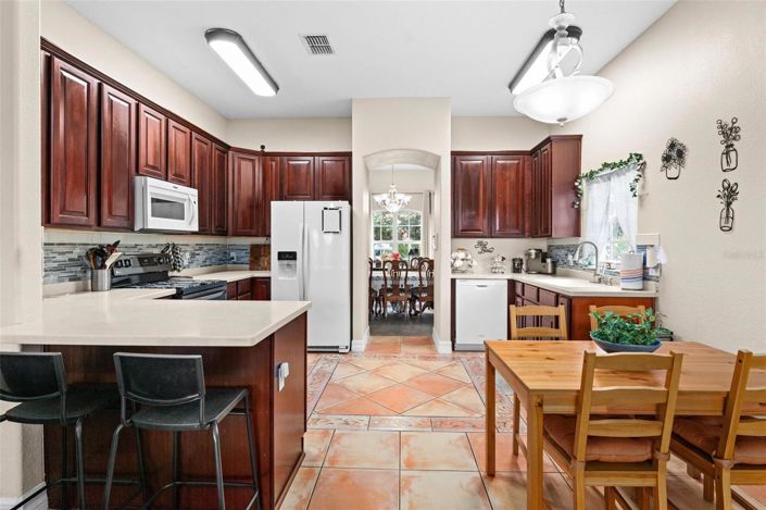 Image No.14-7 Bed House for sale