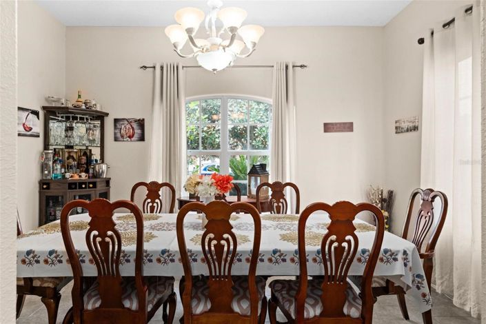 Image No.16-7 Bed House for sale