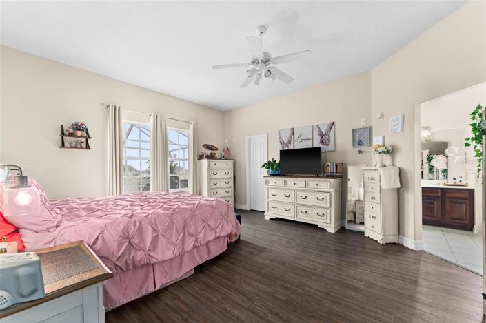 Image No.20-7 Bed House for sale