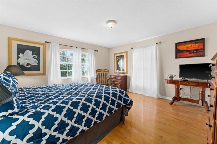 Image No.37-7 Bed House for sale