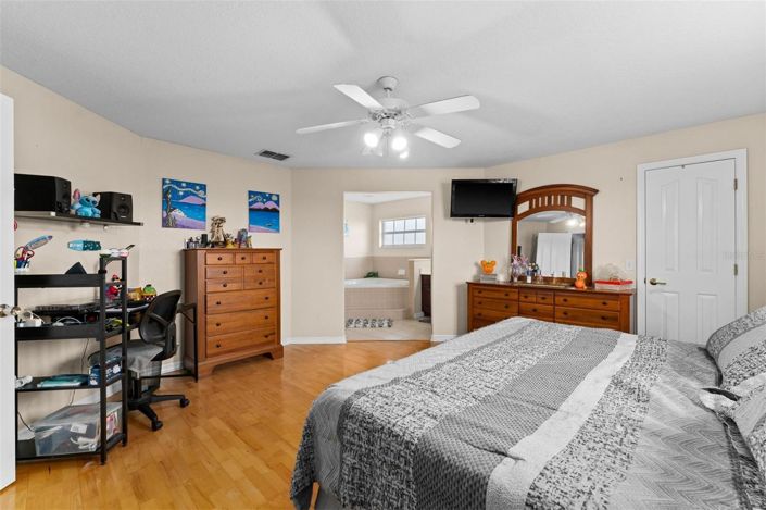 Image No.47-7 Bed House for sale