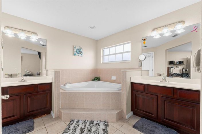 Image No.49-7 Bed House for sale