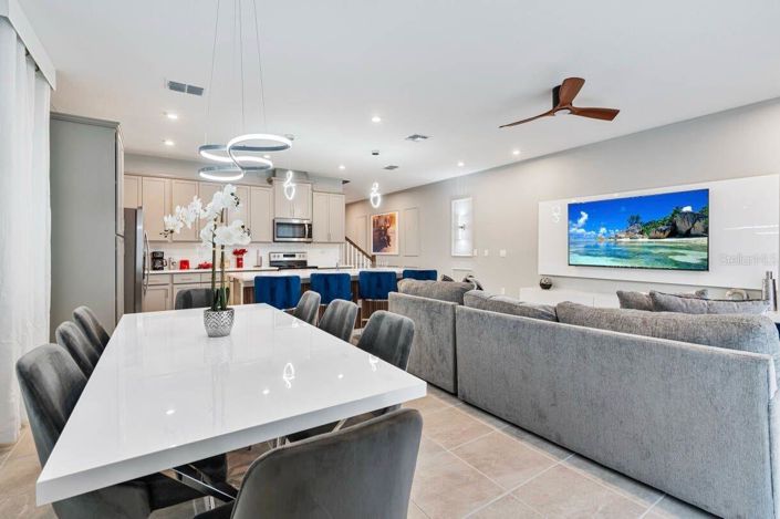 Image No.7-6 Bed Townhouse for sale