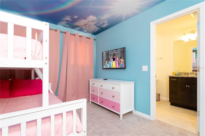 Image No.37-5 Bed House for sale