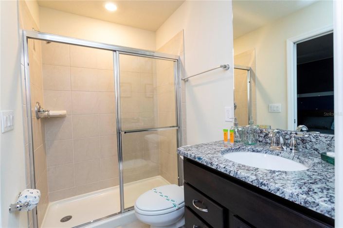 Image No.45-5 Bed House for sale