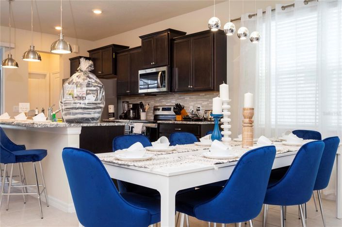 Image No.9-5 Bed House for sale