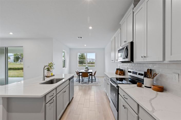 Image No.9-4 Bed House for sale