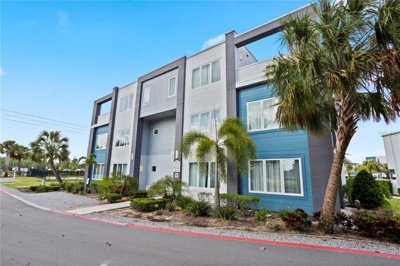 1 - Reunion, Apartment