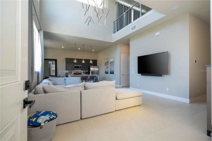 Image No.12-5 Bed Apartment for sale