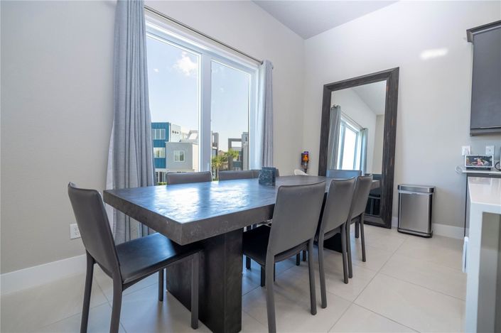 Image No.17-5 Bed Apartment for sale