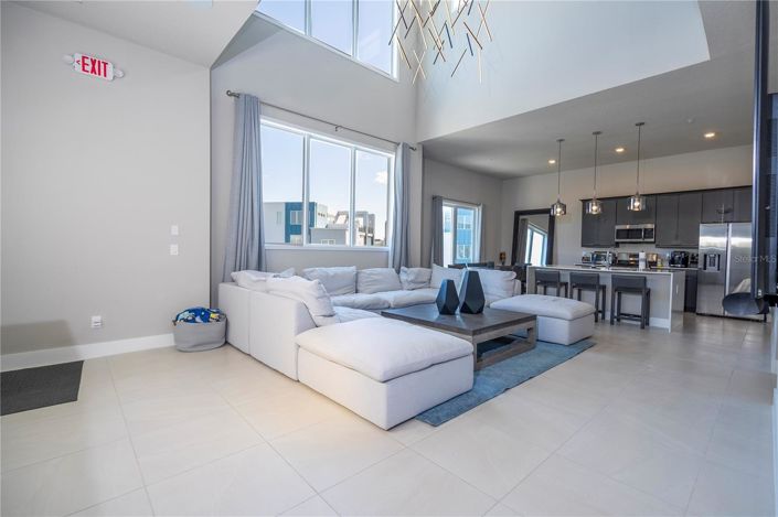 Image No.21-5 Bed Apartment for sale