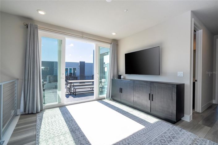 Image No.54-5 Bed Apartment for sale