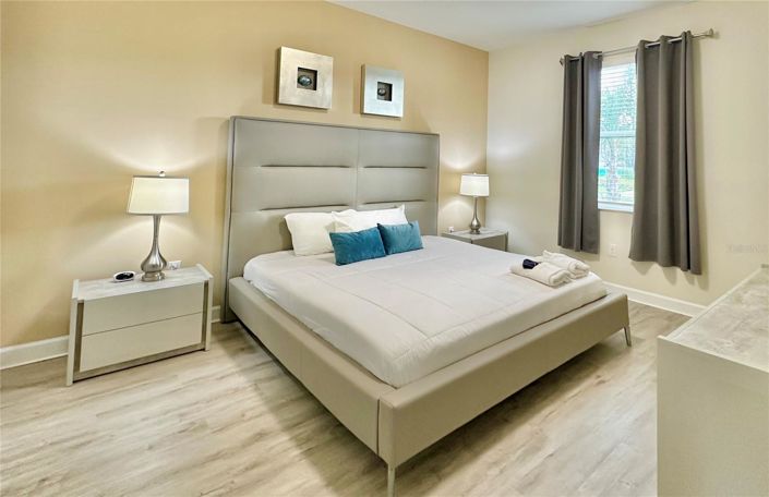 Image No.15-6 Bed House for sale