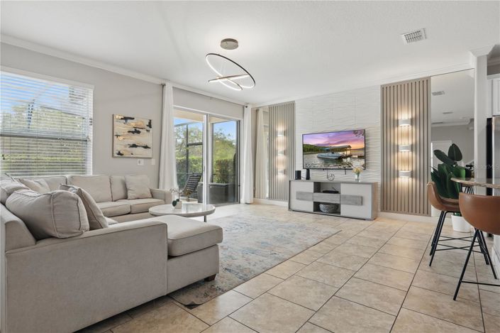 Image No.14-6 Bed House for sale