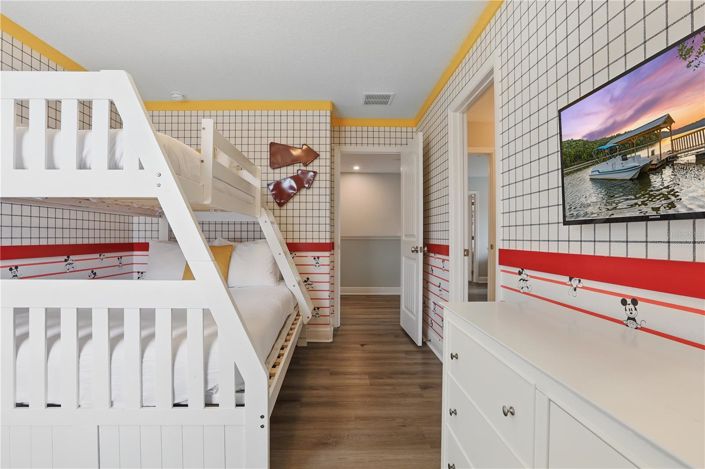 Image No.33-6 Bed House for sale