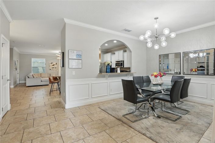 Image No.6-6 Bed House for sale