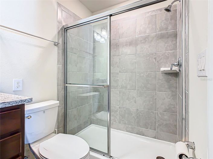 Image No.36-5 Bed House for sale