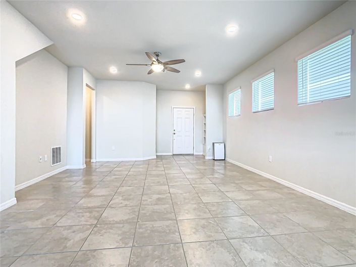 Image No.7-5 Bed House for sale