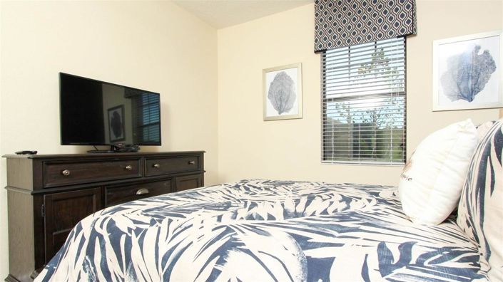 Image No.16-7 Bed House for sale