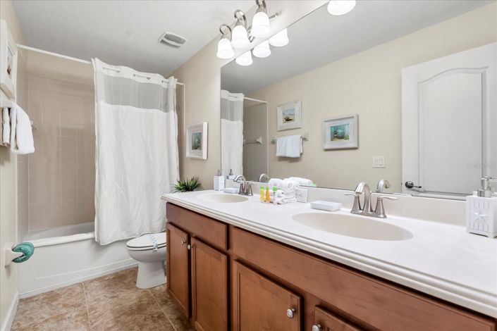 Image No.33-7 Bed House for sale