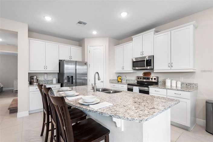 Image No.4-5 Bed House for sale