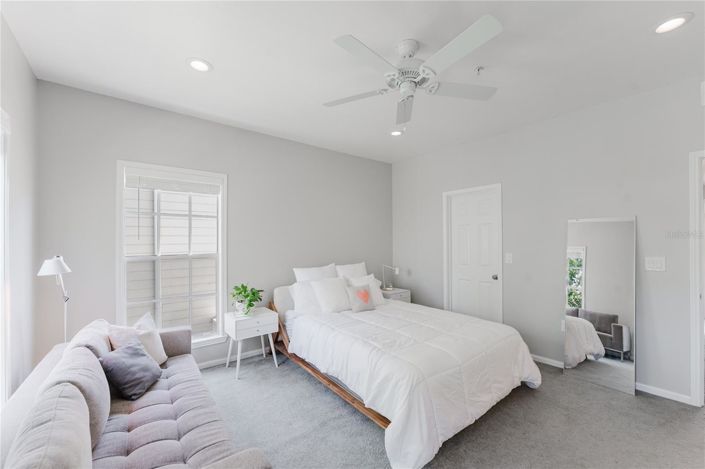 Image No.25-3 Bed Townhouse for sale