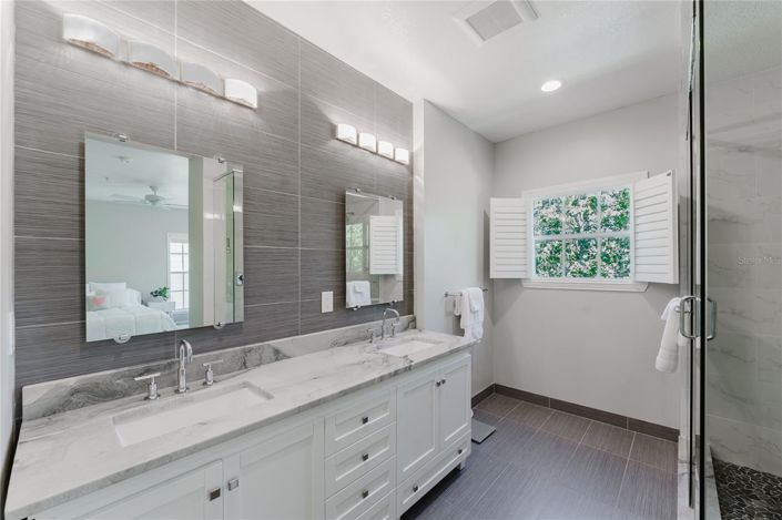 Image No.37-3 Bed Townhouse for sale