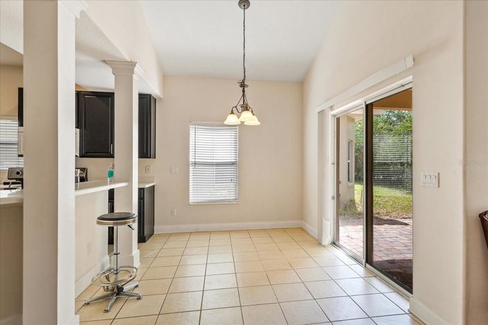 Image No.12-4 Bed House for sale