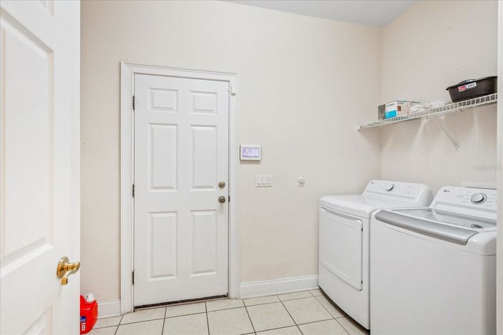 Image No.30-4 Bed House for sale