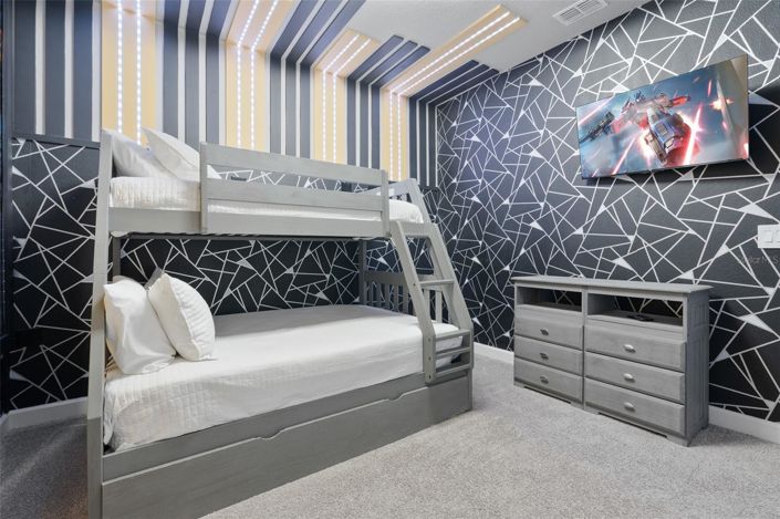 Image No.16-5 Bed Townhouse for sale