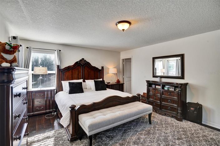 Image No.20-5 Bed House for sale