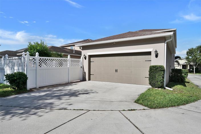 Image No.40-5 Bed House for sale