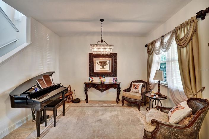 Image No.5-5 Bed House for sale