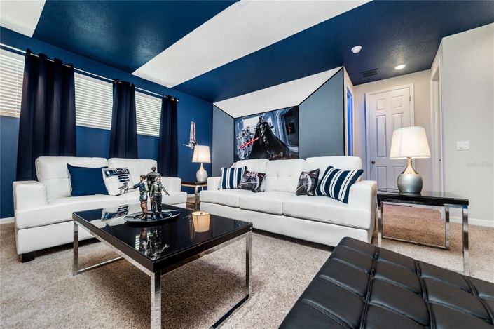 Image No.7-5 Bed House for sale