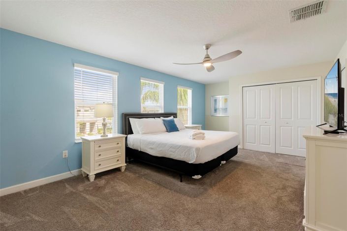 Image No.26-6 Bed House for sale