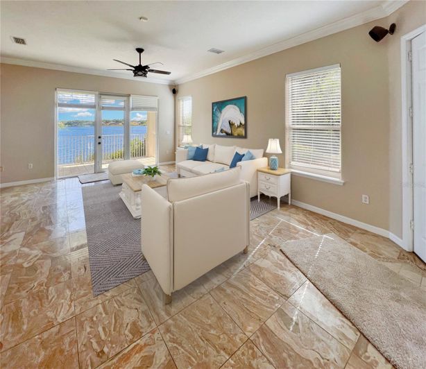 Image No.11-3 Bed Townhouse for sale