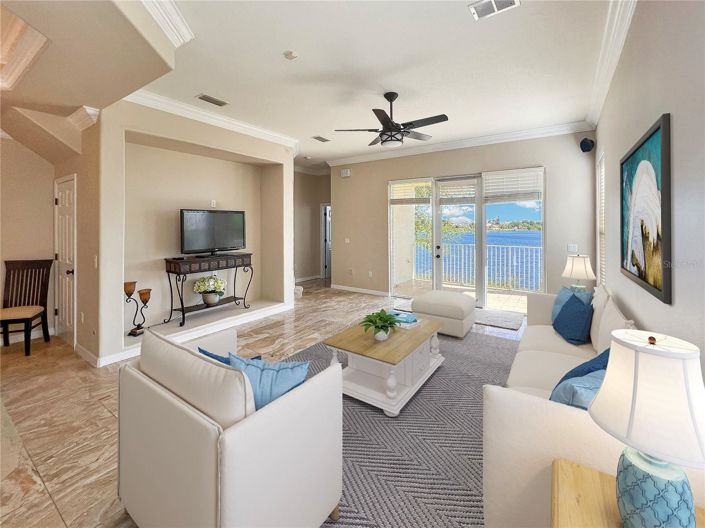 Image No.4-3 Bed Townhouse for sale