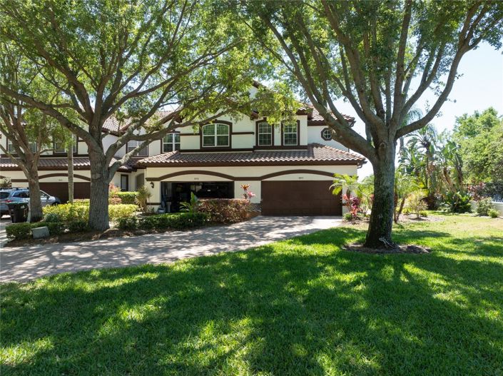 Image No.57-3 Bed Townhouse for sale