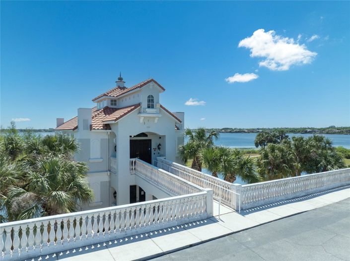 Image No.59-3 Bed Townhouse for sale