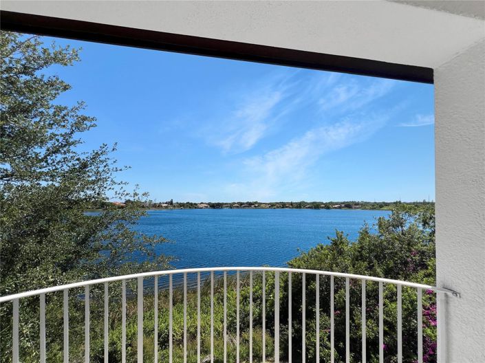 Image No.6-3 Bed Townhouse for sale